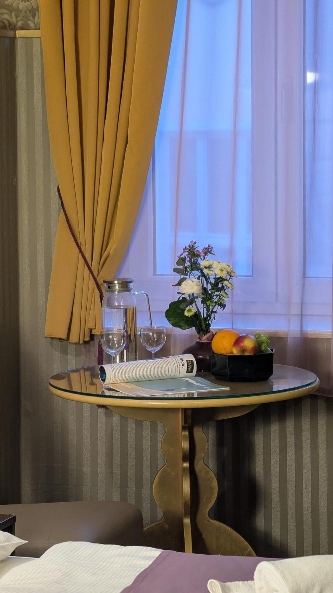 Hotel Pension Bella Berlin Exteriör bild