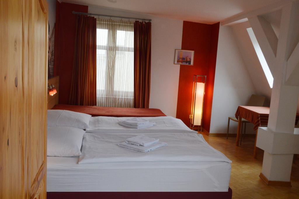 Hotel Pension Bella Berlin Exteriör bild